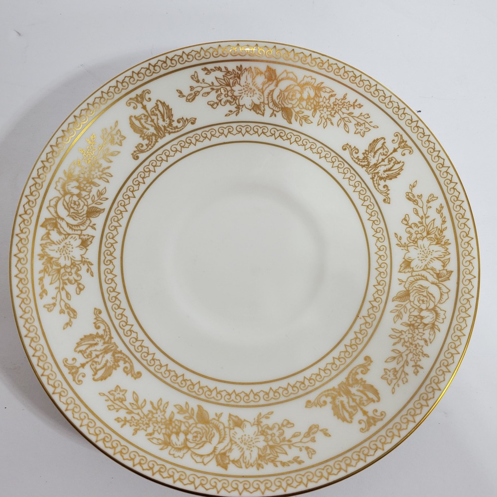 Wedgwood Gold Columbia Saucer 5.75" White Gold  Bone China England